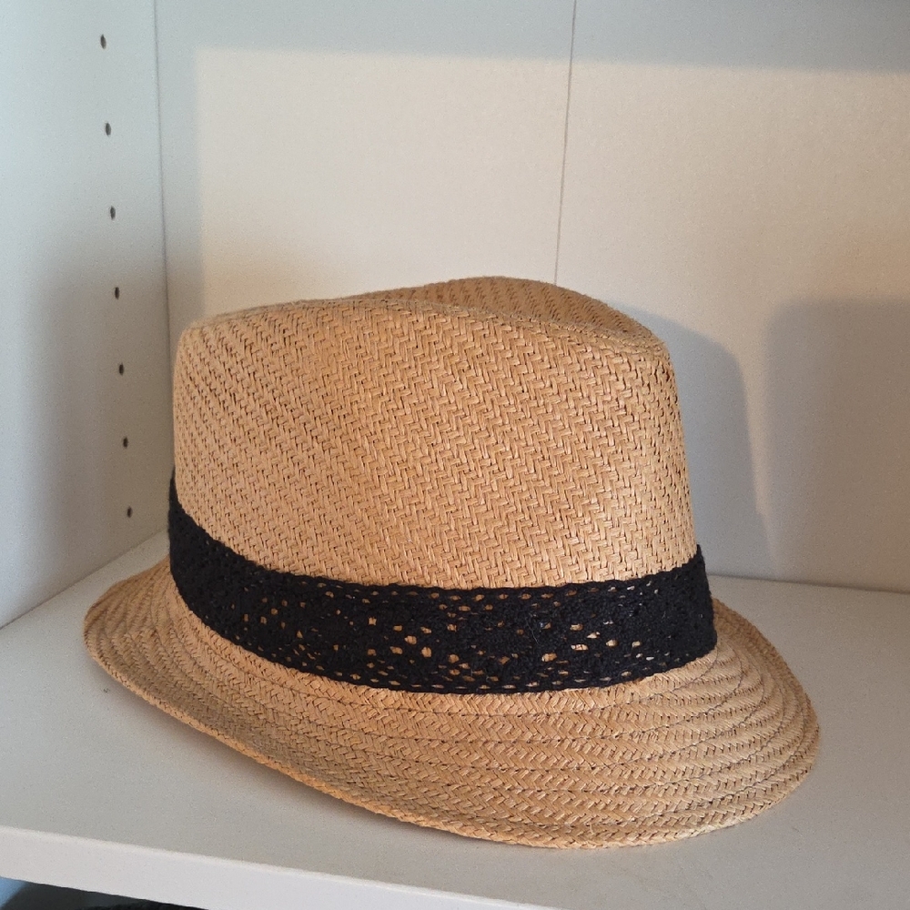 🎀Tan Fedora with Black Band